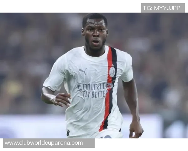 努涅斯在新赛季的表现分析及其对球队战术的影响探讨